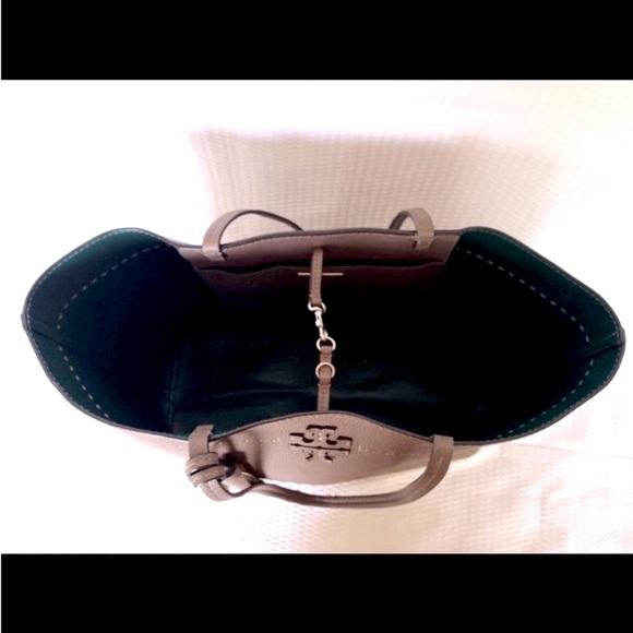 Tory Burch Mcgraw Large Tote In Silver Maple - Picture 14 of 15